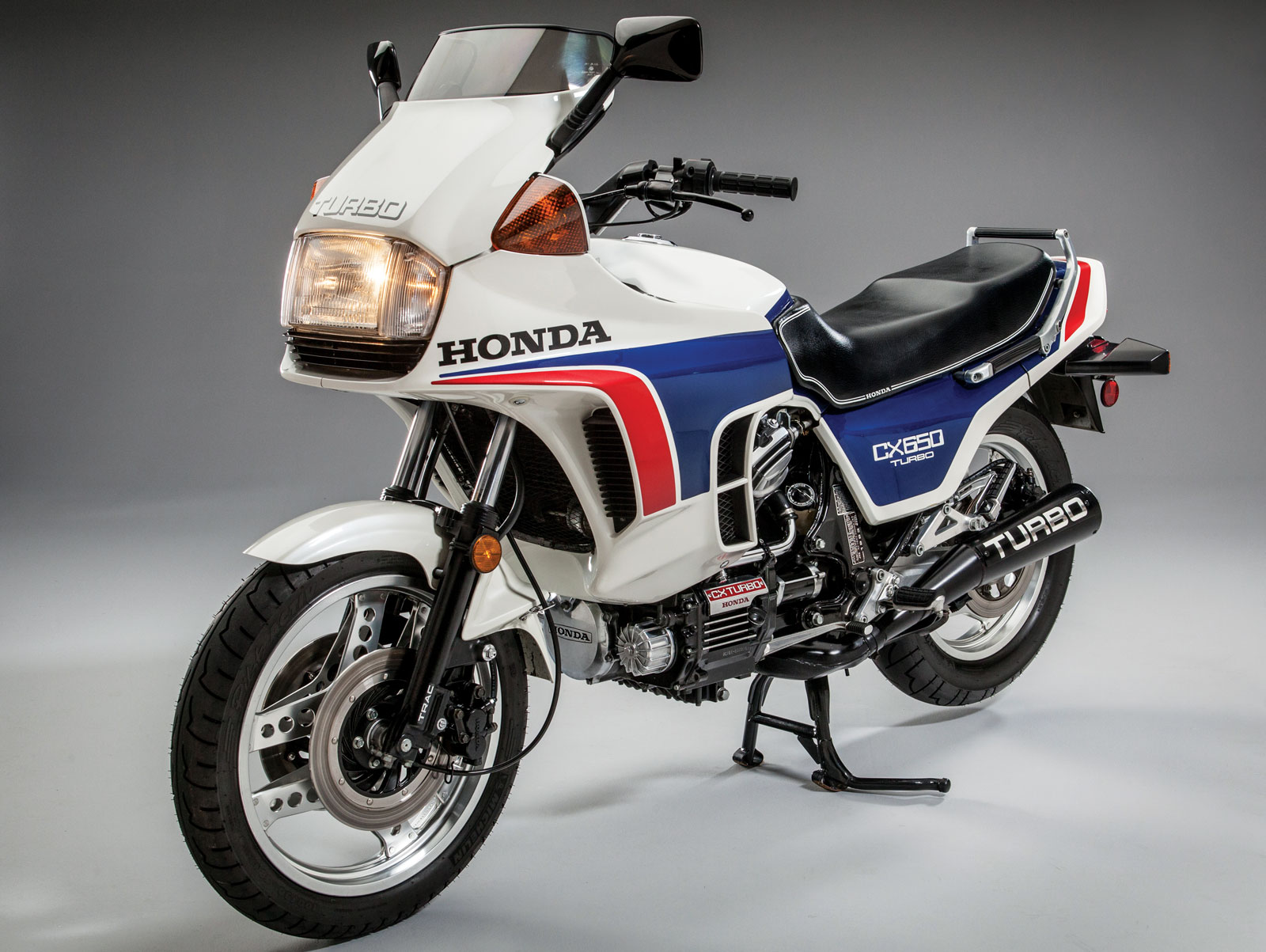 山本 Back to the Future: 1983 Honda CX650 - Motorcycle Classics